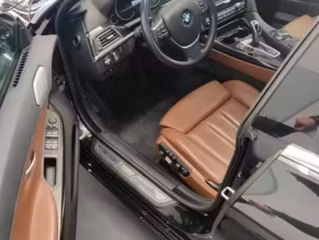 BMW Série 6 650i 4.4 450