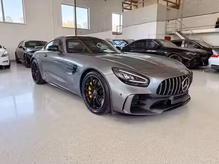 Mercedes-Benz AMG GT R V8 4.0 585