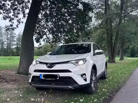 Toyota RAV4 2.0 D-4D 143 L