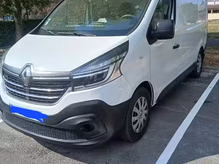 Renault Trafic dCi 145