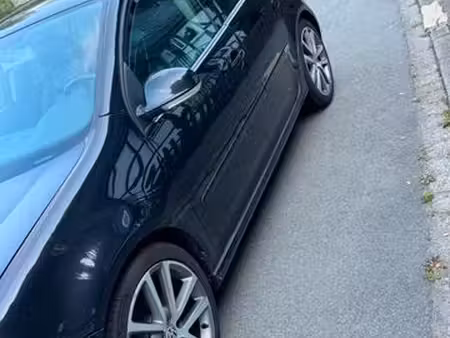 Volkswagen Golf 2.0 TDI 140