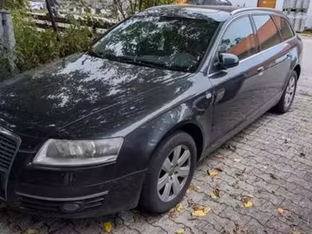 Audi A6 V6 3.2 FSI 255
