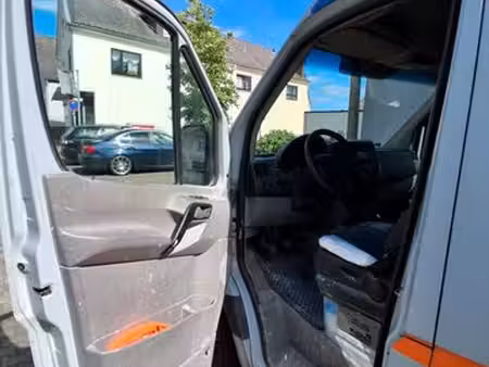 Mercedes-Benz Sprinter 2.1 129