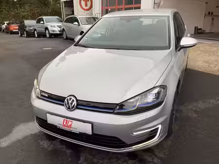 Volkswagen Golf 136