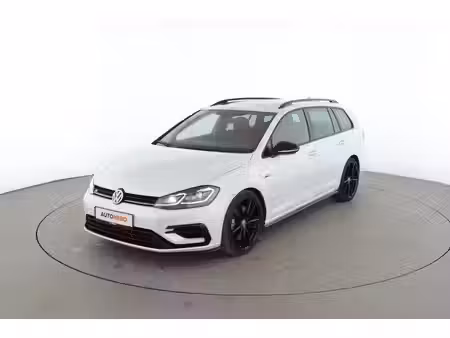 Volkswagen Golf 2.0 TSI