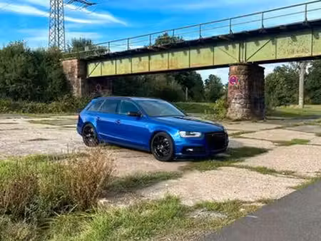 Audi A4 2.0 TDI 190 S line