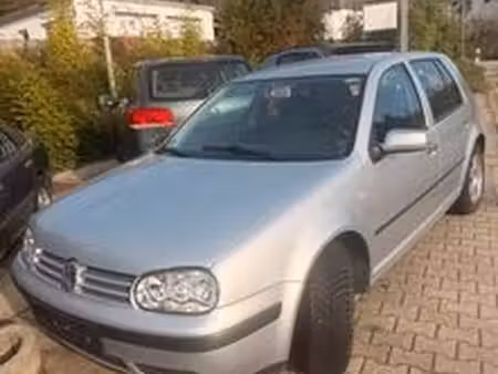 Volkswagen Golf 1.6 TDI 105