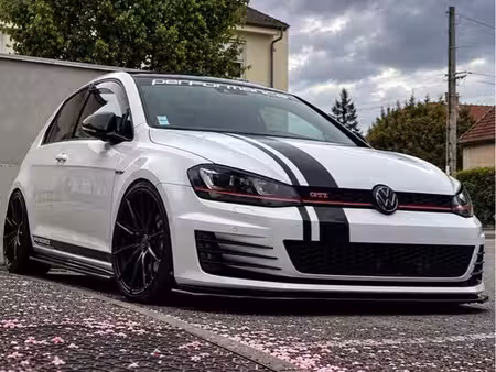 Volkswagen Golf GTI 2.0 TSI 230 Performance
