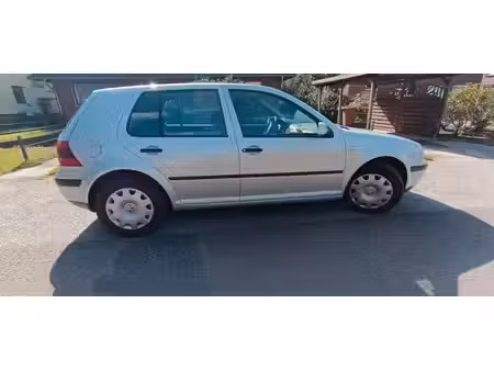 Volkswagen Golf 1.4 75