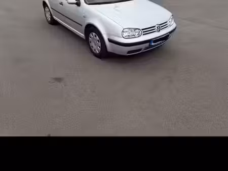 Volkswagen Golf 1.6 100