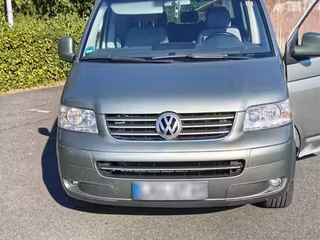 Volkswagen Transporter T5 2.5 TDI