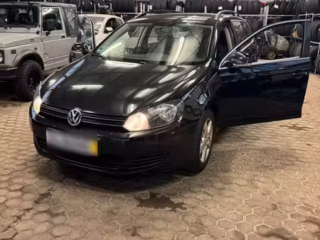 Volkswagen Golf 2.0 TDI 140