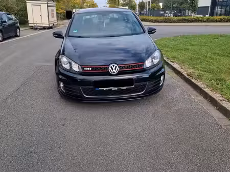 Volkswagen Golf GTI 2.0 TSI 210