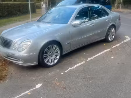 Mercedes-Benz Classe E E 240 V6 2.6 177 Avantgarde