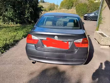 BMW Série 3 318i 2.0 129