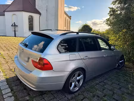 BMW Série 3 330d 3.0 231