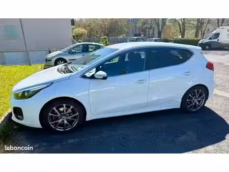 Kia Ceed 1.6 CRDi 136 GT Line