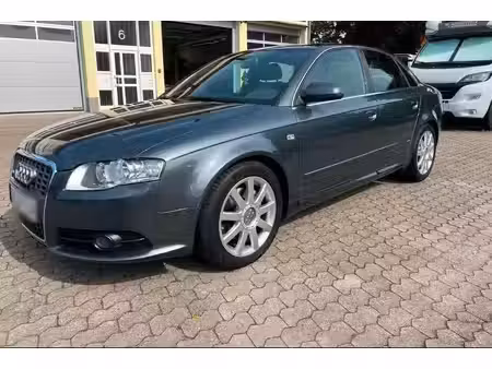 Audi A4 2.0 TDI 170 S line