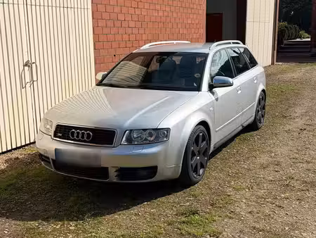 Audi A4 S4 V8 4.2 344 quattro