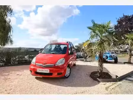 Toyota Yaris Linea Sol