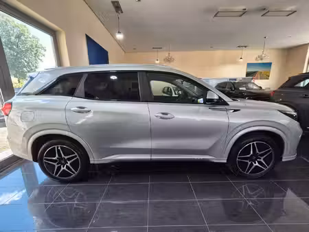 DFSK Fengon E5 