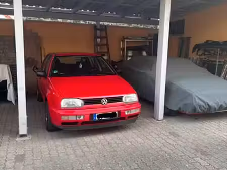 Volkswagen Golf 1.6 75