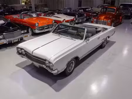 Oldsmobile Cutlass