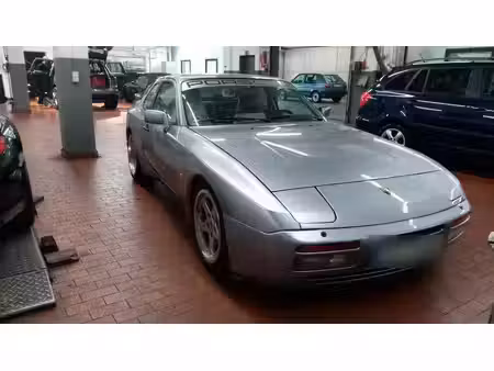 Porsche 944 Turbo