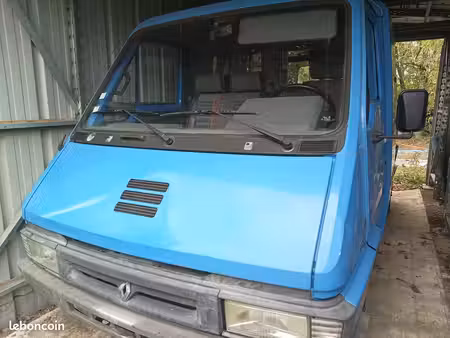 Renault Master 2.5 76