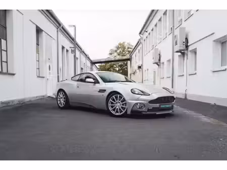 Aston Martin Vanquish V12 5.9