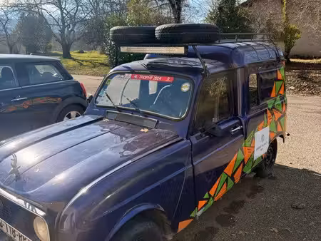 Renault R4 4L