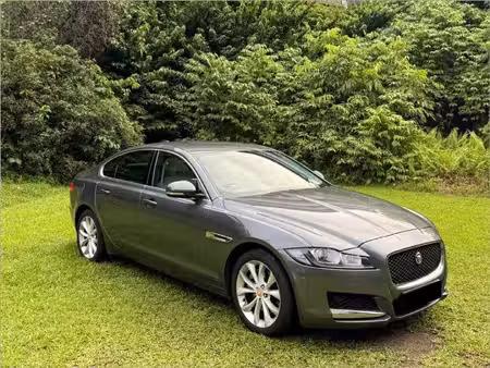 Jaguar XF D180 2.0 180 Pure