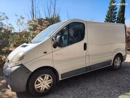 Renault Trafic 1.9 dCi 100