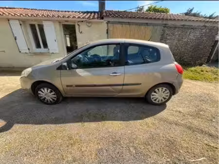 Renault Clio 1.2 75