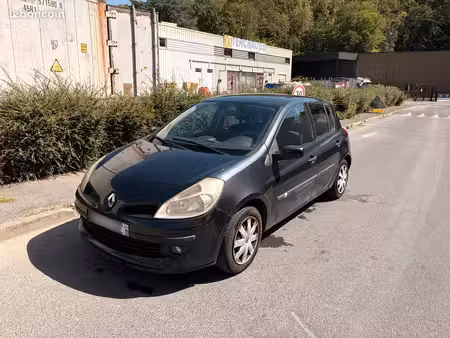 Renault Clio 1.6 110