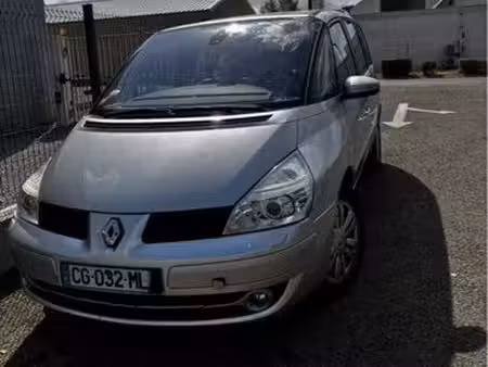 Renault Espace V6 3.0 dCi 180