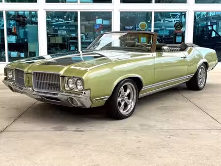 Oldsmobile Cutlass