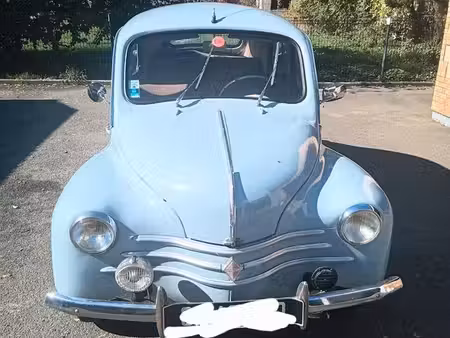 Renault 4CV