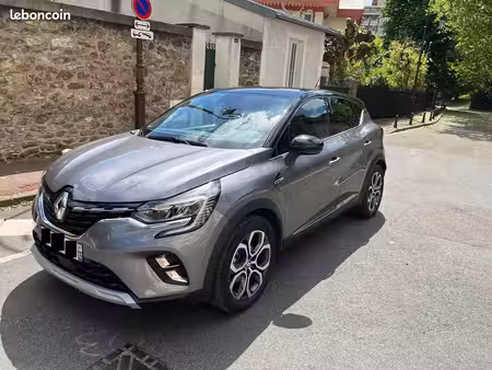 Renault Captur E-Tech 1.6 145 Intens