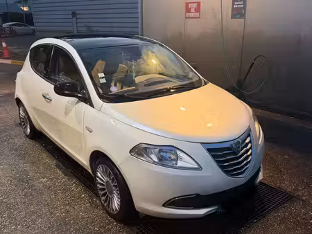 Lancia Ypsilon 0.9 85