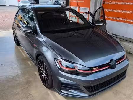 Volkswagen Golf GTI 2.0 TSI 245