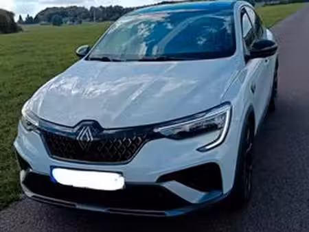 Renault Arkana E-Tech 1.6 145 Esprit Alpine