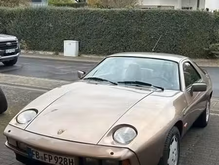 Porsche 928 S V8 4.7