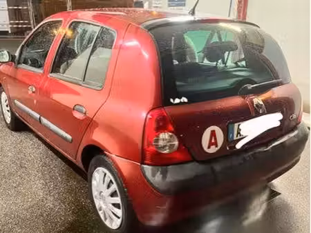 Renault Clio 1.4 98