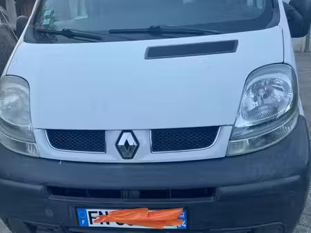 Renault Trafic 2.5 dCi 140