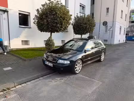 Audi A4 RS4 V6 2.7 T 380 quattro