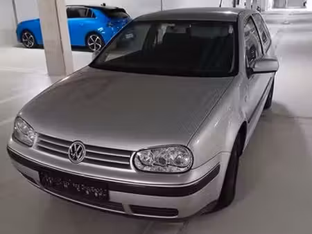 Volkswagen Golf 1.6 Base