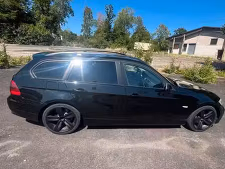 BMW Série 3 320d 2.0 130