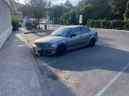 BMW Série 3 330d 3.0 204