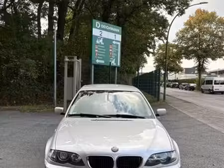 BMW Série 3 318i 2.0 105